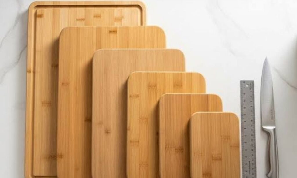 A Medium Cutting Board (Short Side)