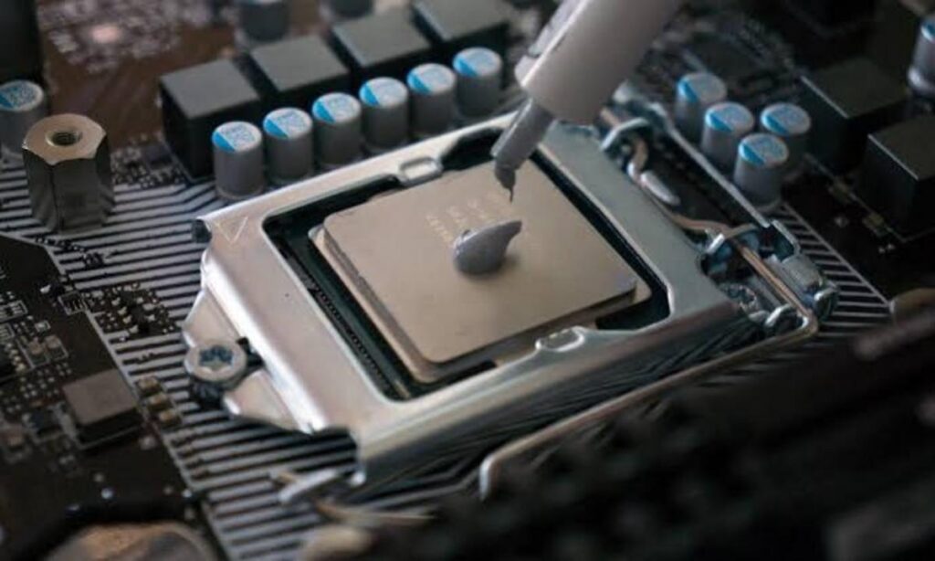 CPU Thermal Paste Application Line