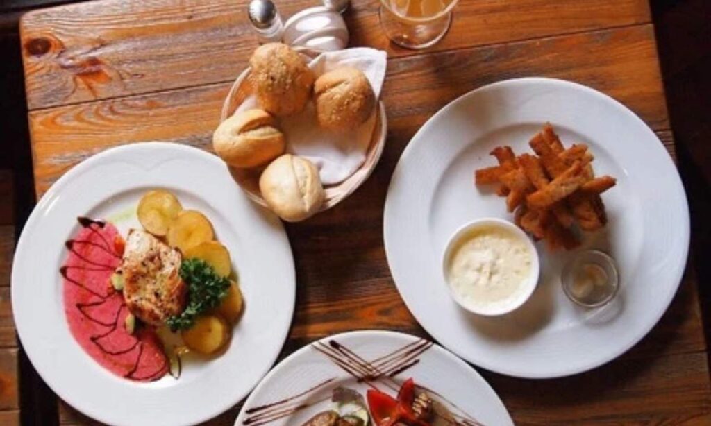 Large Restaurant Dinner Plate