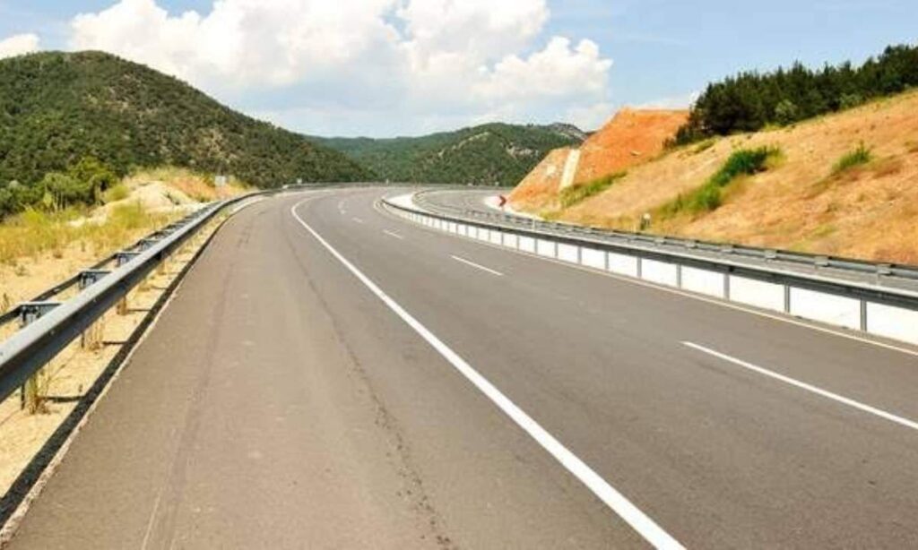 The Width of an 8 Lane Highway